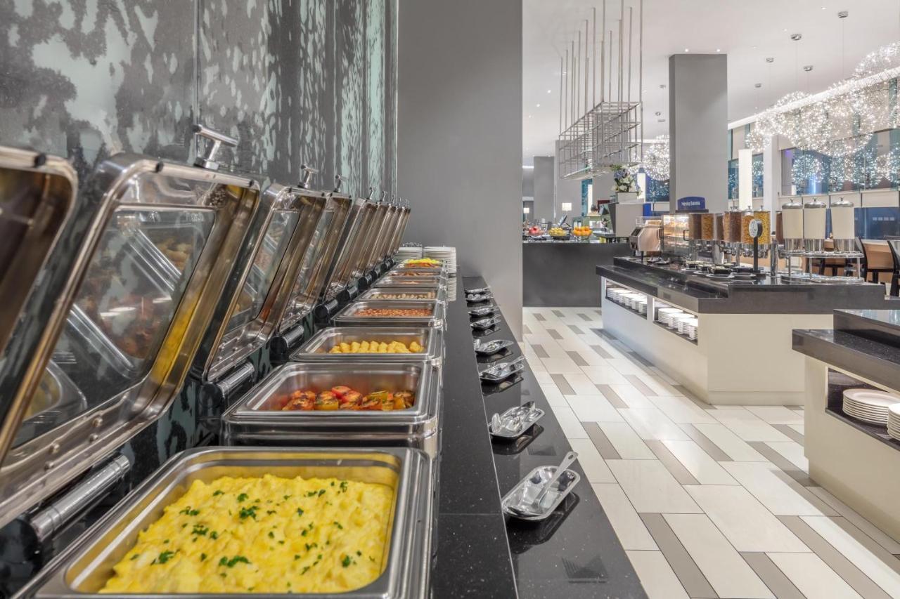 Holiday Inn Express Kota Kinabalu City Centre By Ihg Екстериор снимка