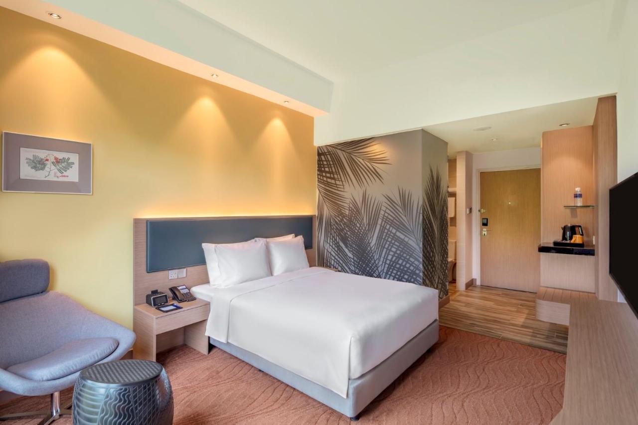 Holiday Inn Express Kota Kinabalu City Centre By Ihg Екстериор снимка