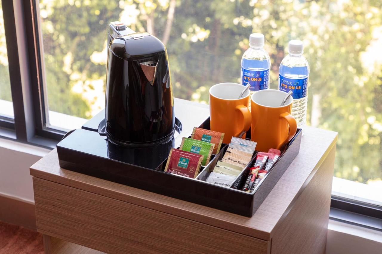 Holiday Inn Express Kota Kinabalu City Centre By Ihg Екстериор снимка